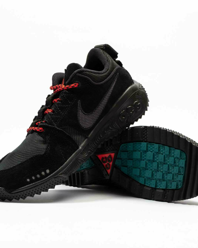 nike acg dog mountain black