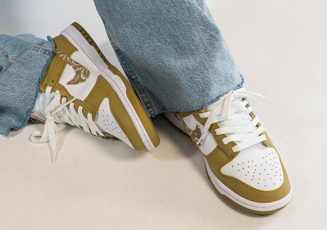 nike dunk low essential paisley pack orange