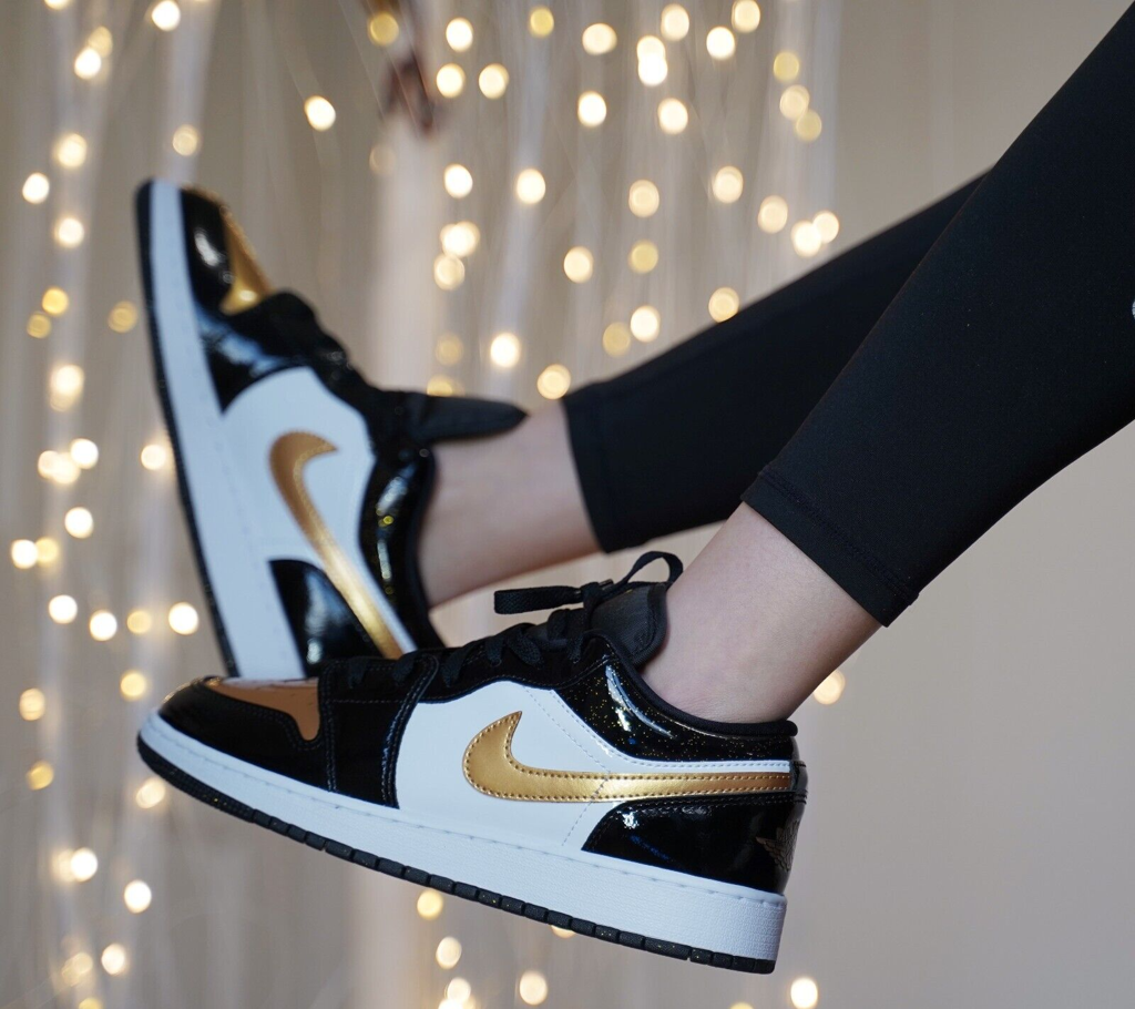 aj1 low gold toe