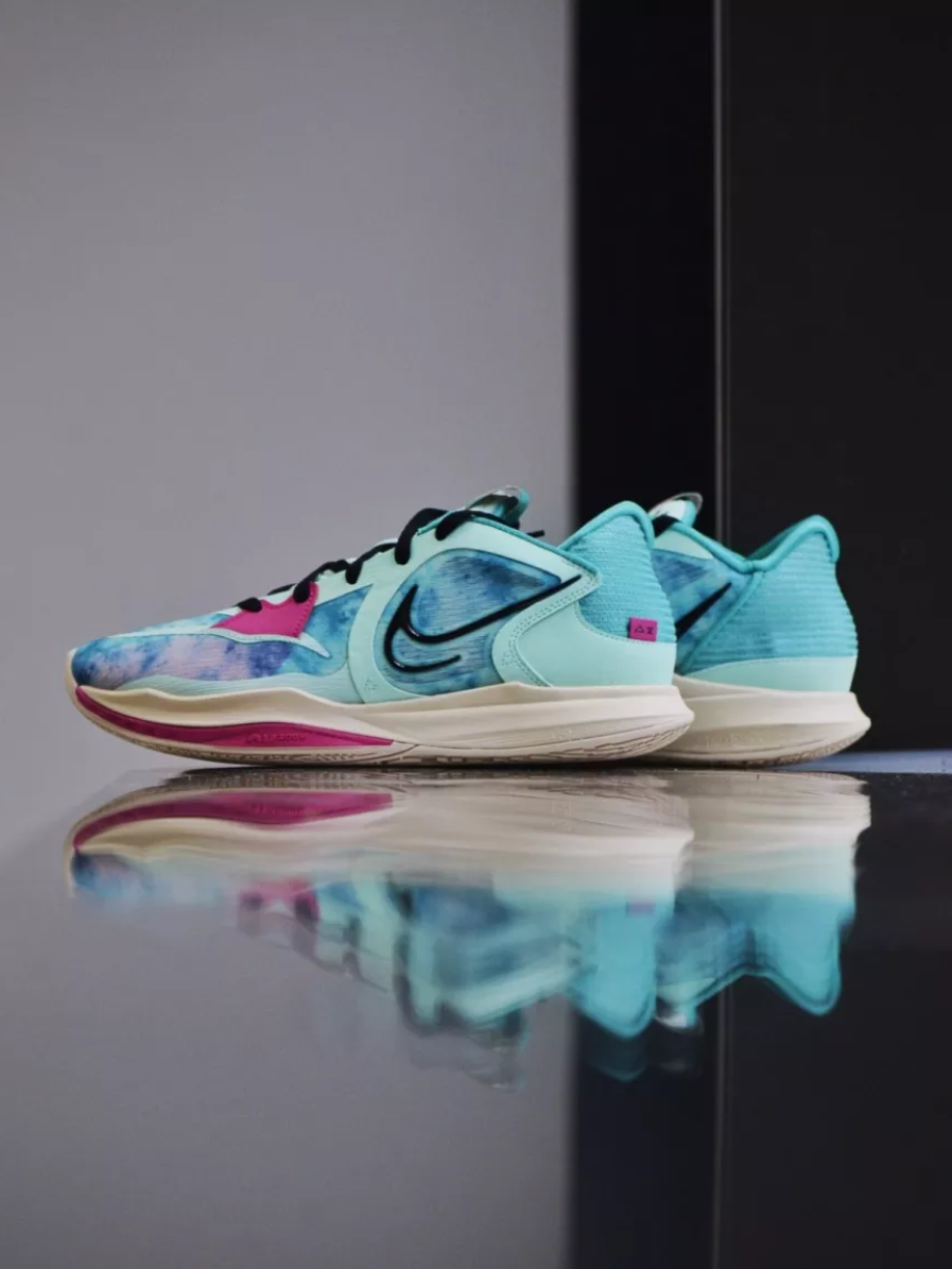 GiÃ y Nike Kyrie Low 5 'Community' DV2530-900 â Há» thá»ng phÃ¢n phá»i Air Jordan chÃ­nh hÃ£ng