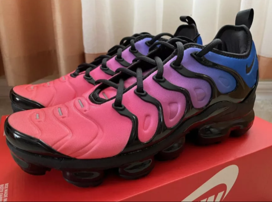 cotton candy vapormax plus