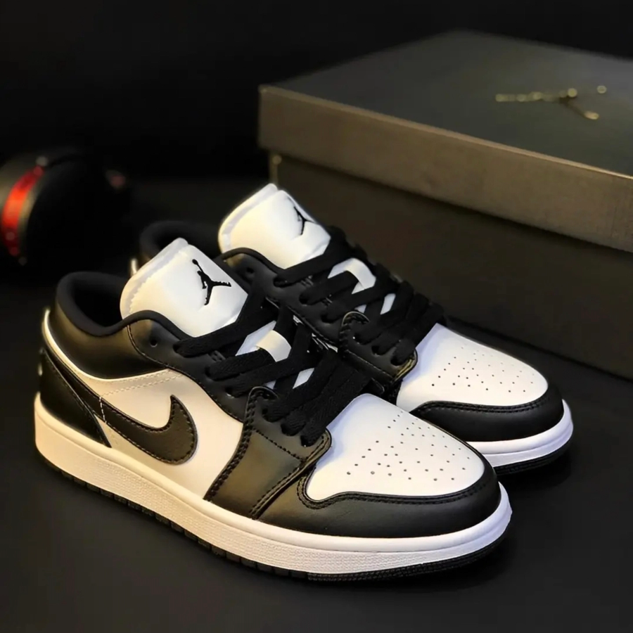 NIKE AIRJORDAN 1 LOW DC0774-101 23.5cm