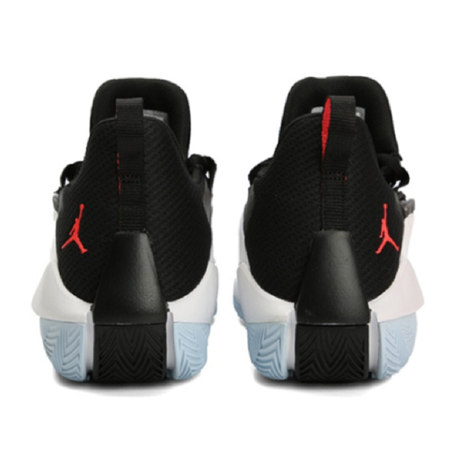 jordan jumpman hustle white