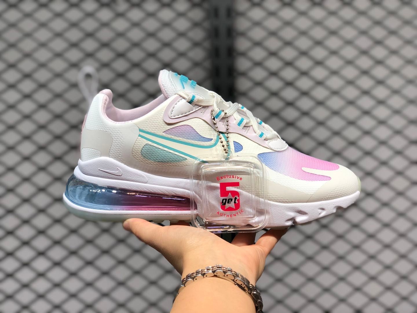 Giày Nike Wmns Air Max 270 React SE 'Light Gradient' CK6929-100 – Hệ thống  phân phối Air Jordan chính hãng