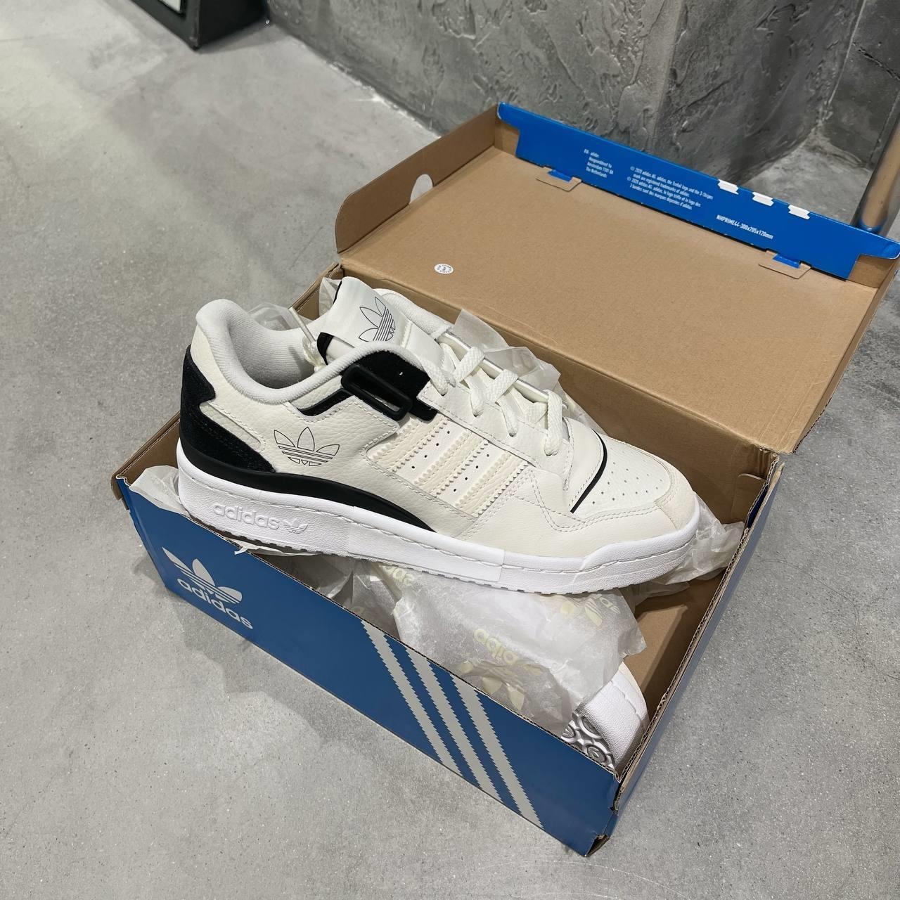 Giày Adidas Forum Exhibit Low 'Off White Black' H01914 – Hệ thống phân phối  Air Jordan chính hãng