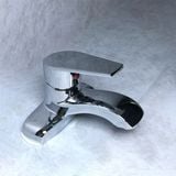 Vòi Chậu Rửa Lavabo 3 Lỗ Nóng - Lạnh -  JA_302