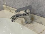 Vòi Chậu lavabo 1 Lỗ Nóng - Lạnh  JA_130
