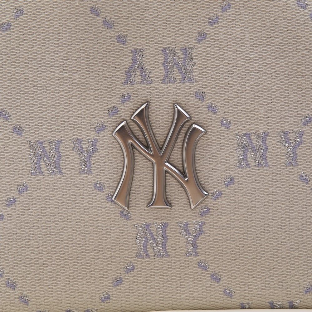 Balo MLB Chính Hãng - Họa Tiết Diamond Monogram - Logo NY Yankees - Màu Kem