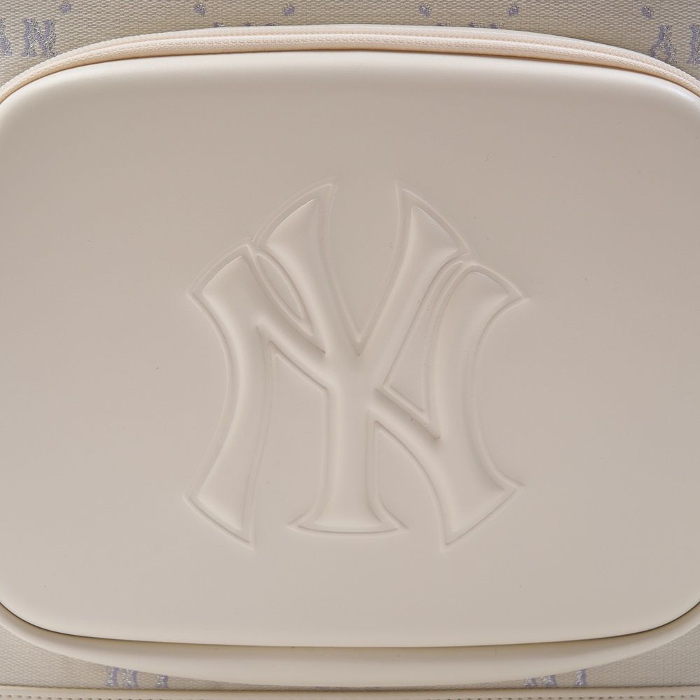 Balo MLB Chính Hãng - Họa Tiết Diamond Monogram - Logo NY Yankees - Màu Kem