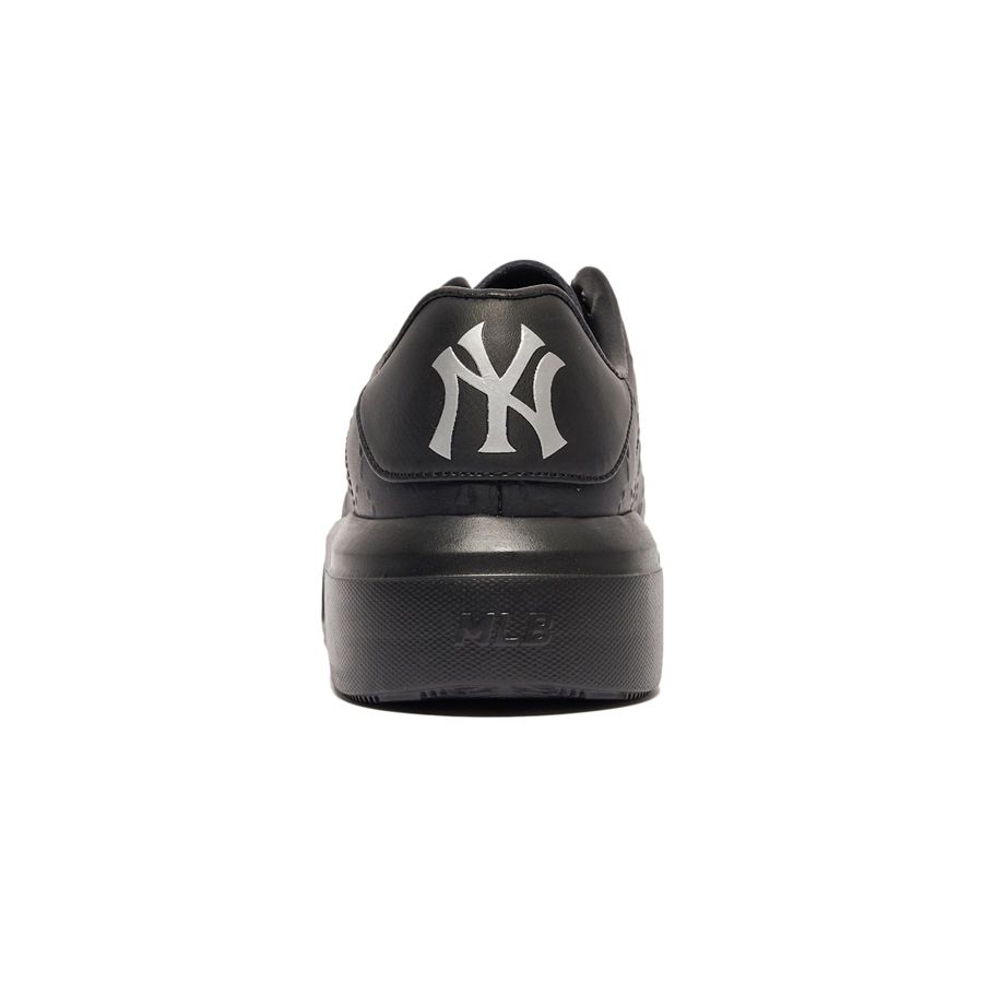 Giày MLB Chunky Classic Mono Embo New York Yankees Black