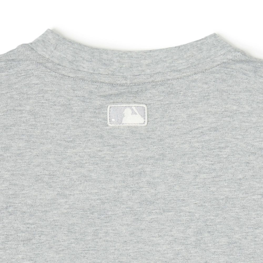 Áo Thun MLB Chính Hãng - Thiết Kế Basic Small Logo - Logo Chicago White Sox - Màu Xám