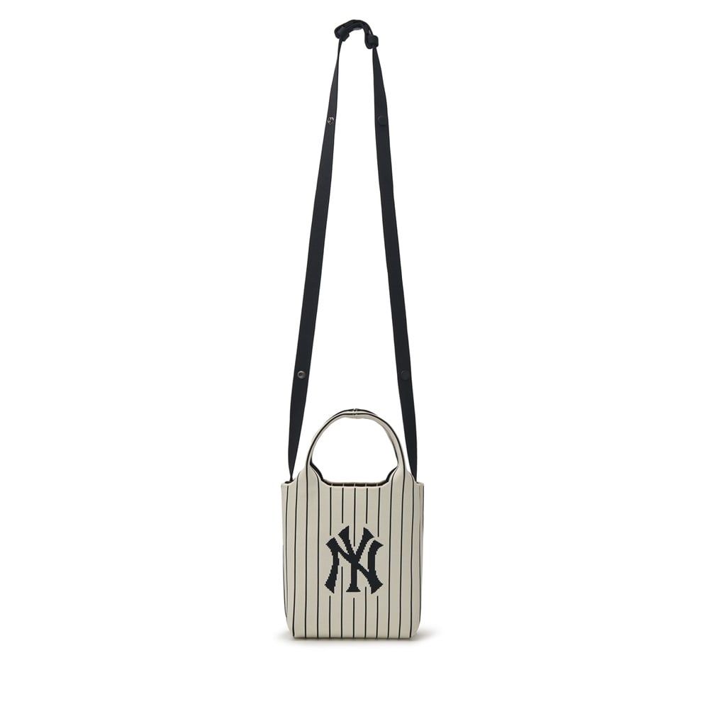 Túi MLB Chính Hãng - Họa Tiết Big Logo Knit - Thiết Kế Túi Đeo Chéo - Logo NY - Màu Kem