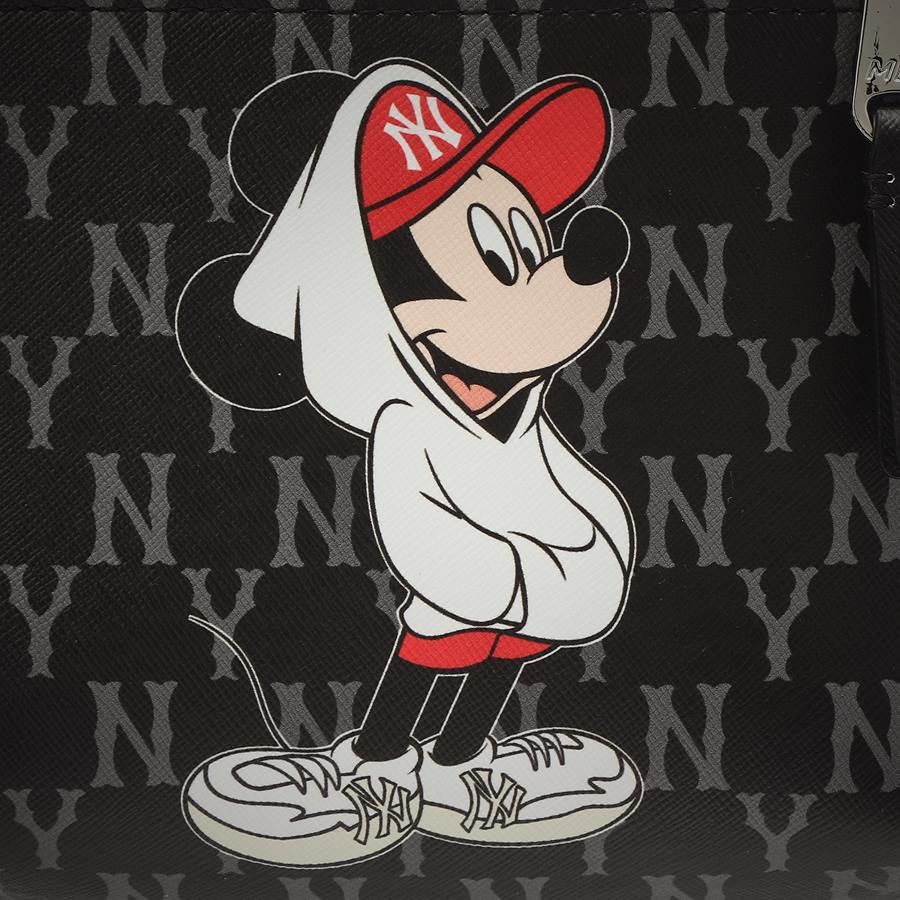 Túi Đeo Hông MLB x DISNEY Monogram New York Yankees Black