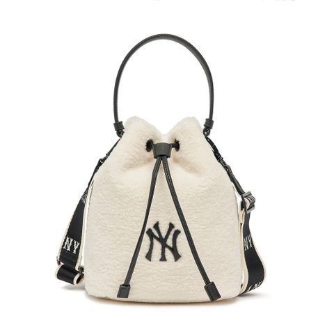 Túi MLB Korea Basic Small Logo Fleece Bucket Bag New York Yankees Cream 3ABMS0626-50CRS