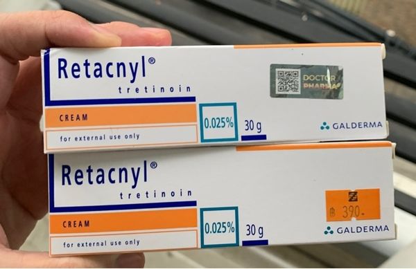 KEM TÁI TẠO TRẺ HOÁ HỖ TRỢ TRỊ MỤN RETACNYL TRETINOIN CREAM 0.025% 30G