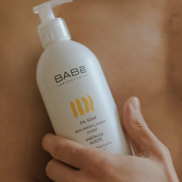 SỮA TẮM BABE OIL SOAP WITH OMEGA 3,6 AND 9 SYNDET 500ML