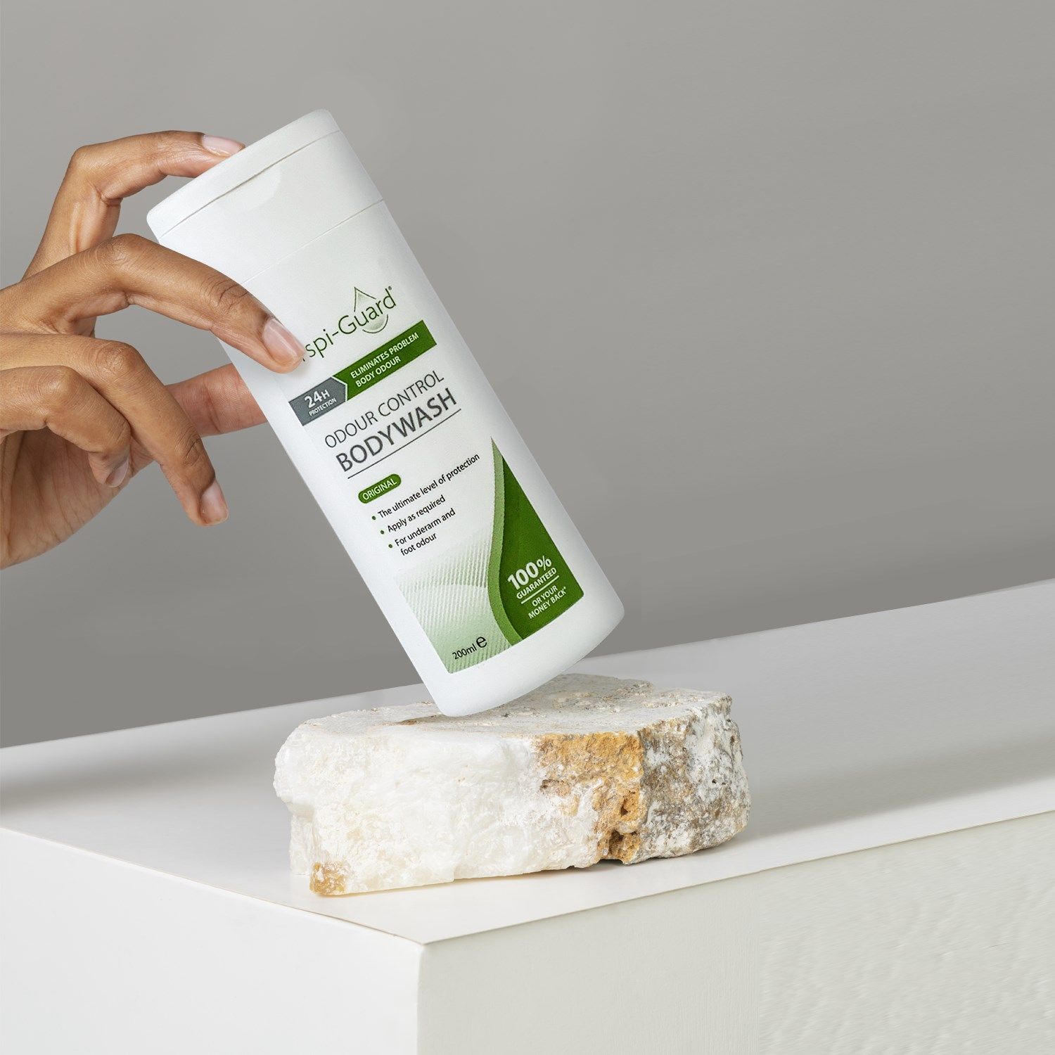 Sữa tắm ngăn mùi PerspiGuard Odour Control Body Wash 200ml DN