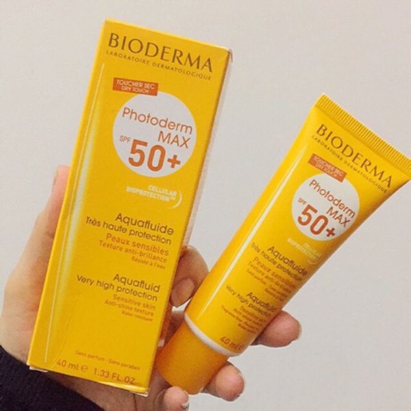 KEM CHỐNG NẮNG BIODERMA PHOTODERM MAX AQUAFLUIDE SPF50 40ML