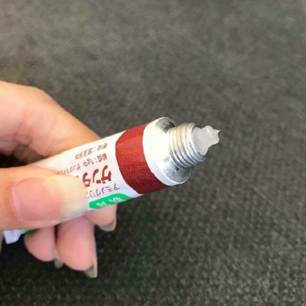 GEL TRỊ SẸO GENTACIN NHẬT 10G