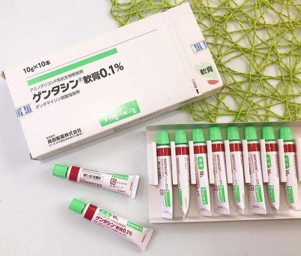 GEL TRỊ SẸO GENTACIN NHẬT 10G