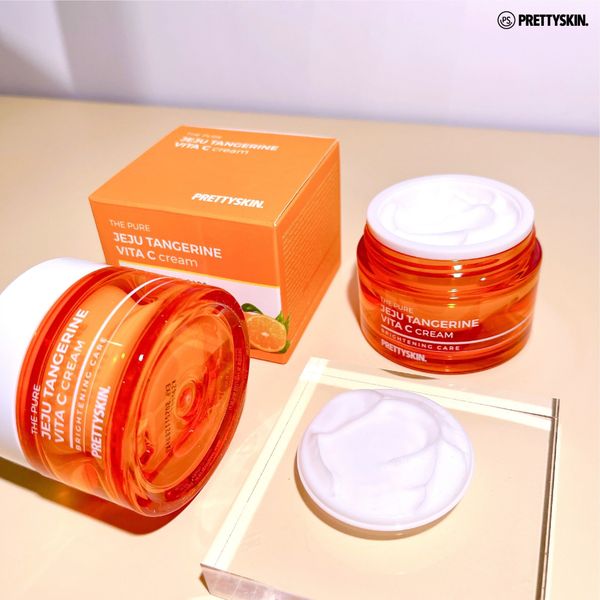 KEM DƯỠNG TRẮNG DA PRETTY SKIN THE PURE JEJU TANGERINE VITA C CREAM 52ML[MUA 1 KEM DƯỠNG TẶNG 1 SERUM VITAMIN C QUÝT XANH BERGAMO 10ML]