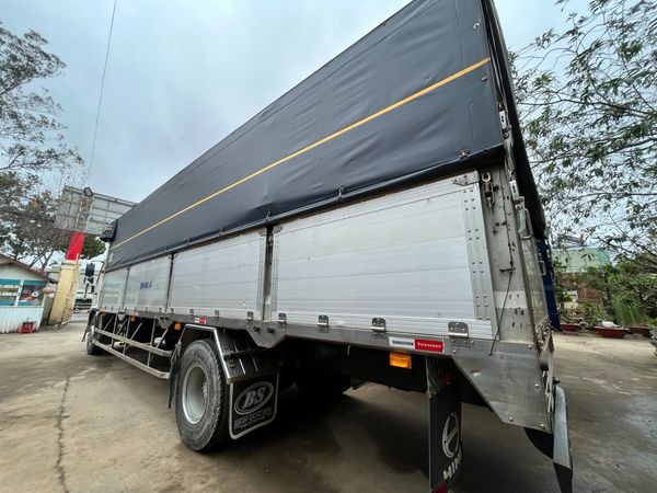  <b>(ĐÃ BÁN)<b> Hino FG 8t thùng 8m6 2017 (Ô tô đã qua sử dụng)</b></b> 