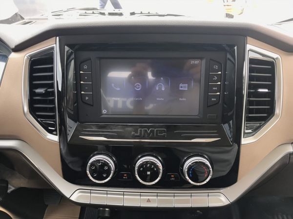  Xe Tải Đô Thành IZ650 SE 6.5 Tấn 