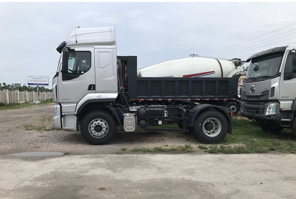  Xe Đầu Kéo CHENGLONG H5 4X2 270HP 