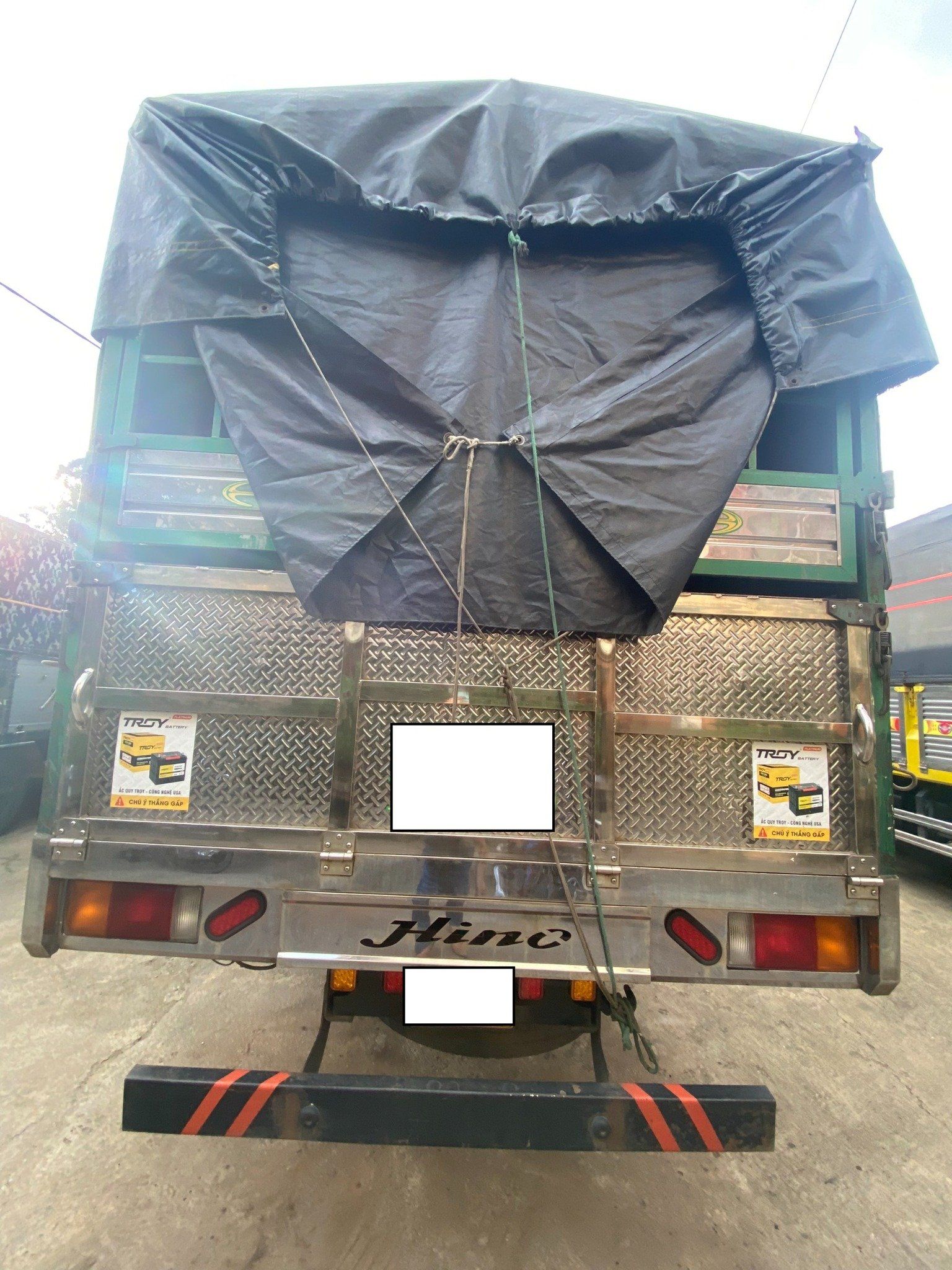 Xe Tải HINO FL 3 Chân 15 Tấn 2015 thùng 9m1 (Ô tô đã qua sử dụng) 