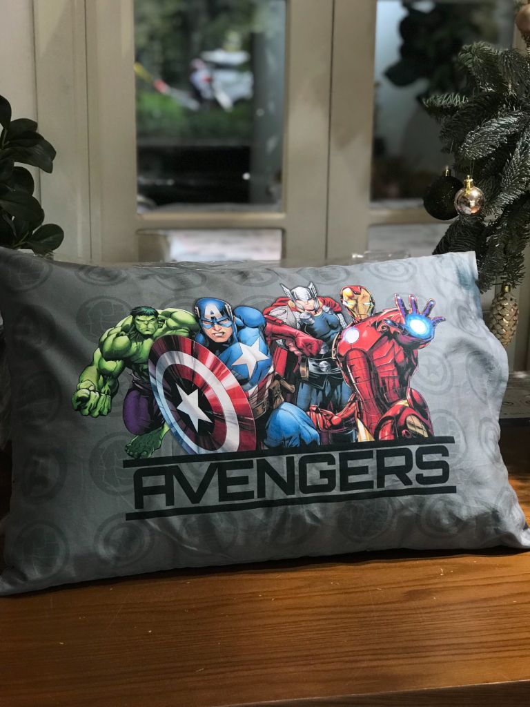 Gối siêu nhân Avengers cho bé