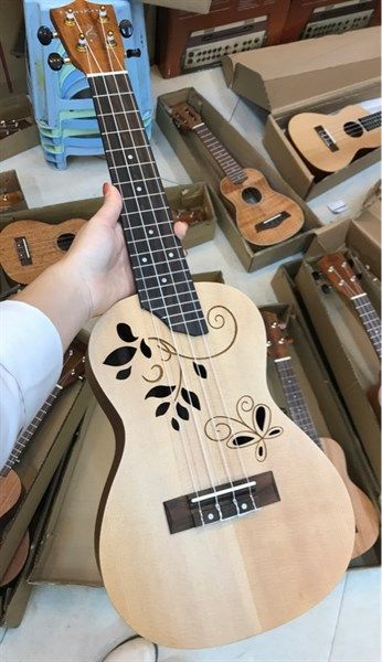  Ukulele Hanknn Butterfly 