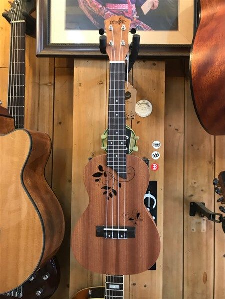  Ukulele Music Mahogany Butterfly size 23 