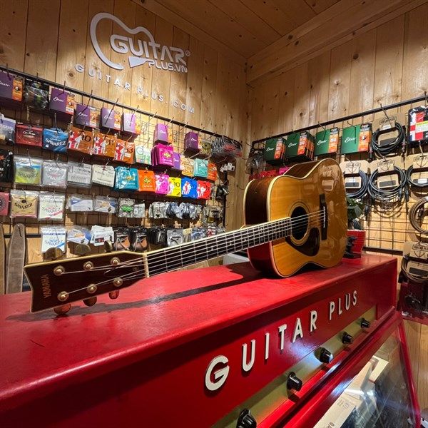 Yamaha l5 acoustic guitar deals