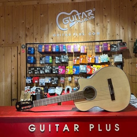  Guitar Plus Classic NS1C 