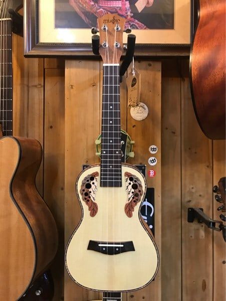  Ukulele Music Ovation style size 23 