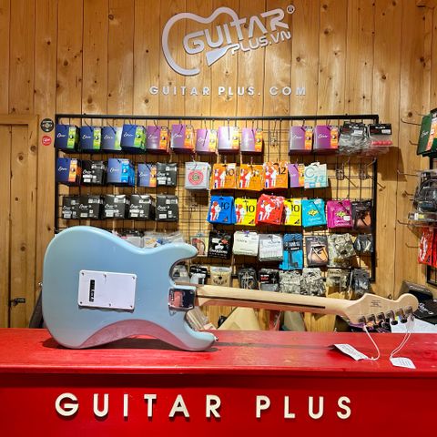  Guitar điện Squier Sonic Strat HSS Maple Sonic Gray 