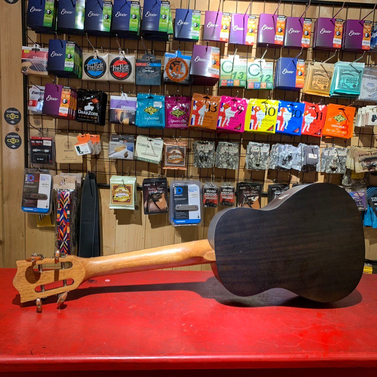  Ukulele Kmise MI2067 