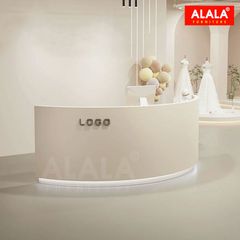 Quầy lễ tân A122