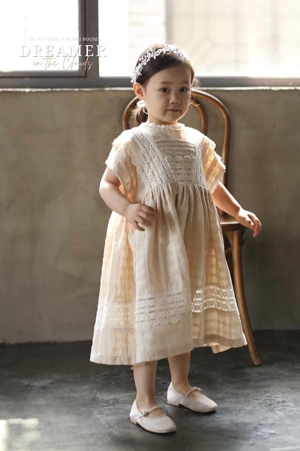 LC Váy Amelia phối ren