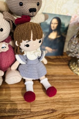Crochet Búp bê tóc xù Anna Doll