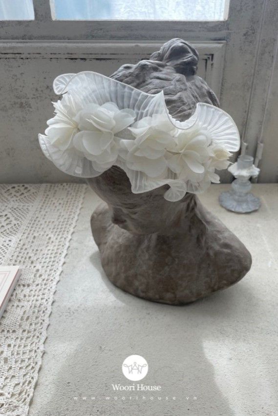 Turban hoa viền voan Ellie