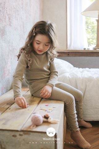Áo Kaki bèo vai cotton phủ nhung