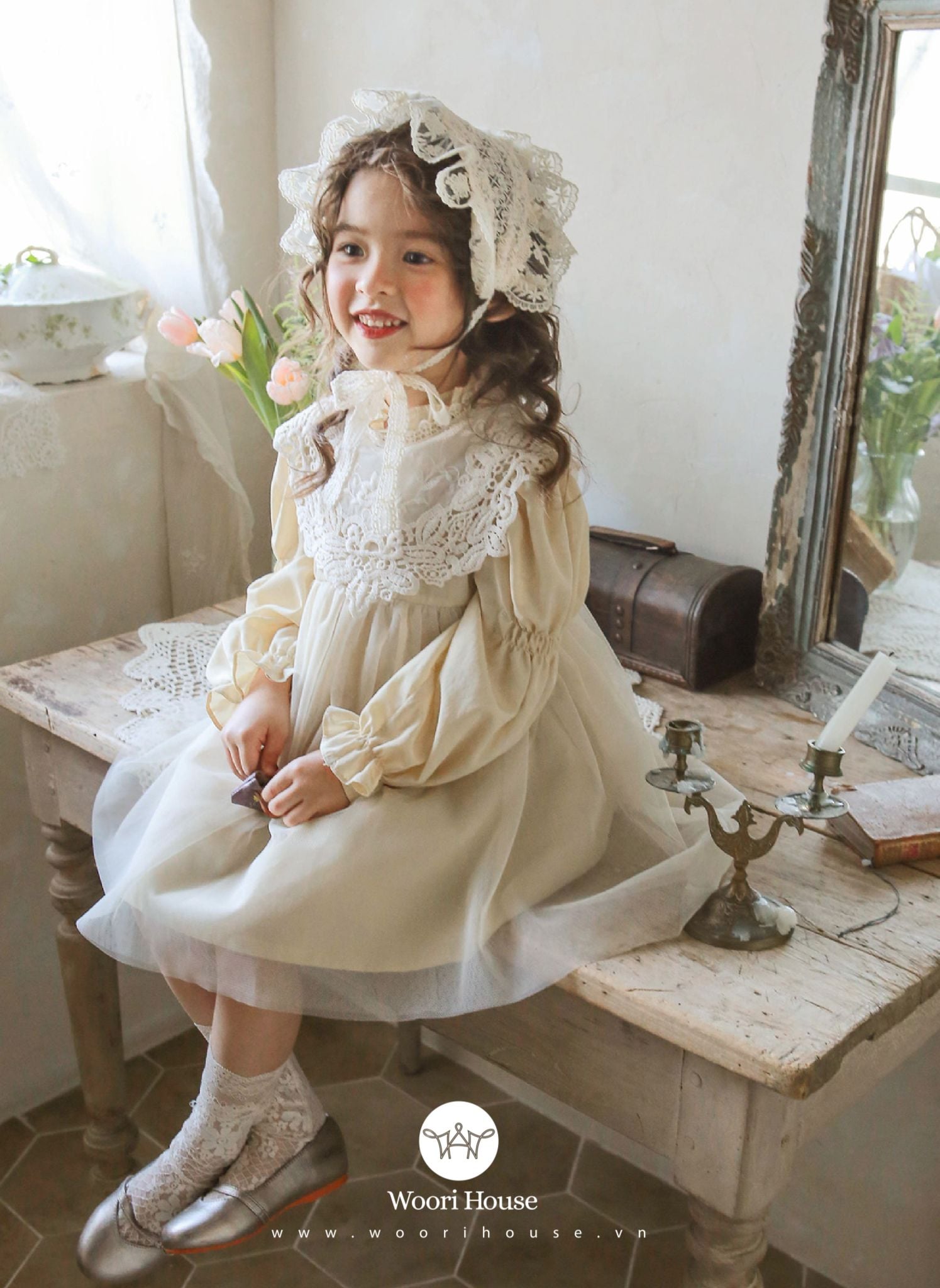 Váy Melina cổ ren