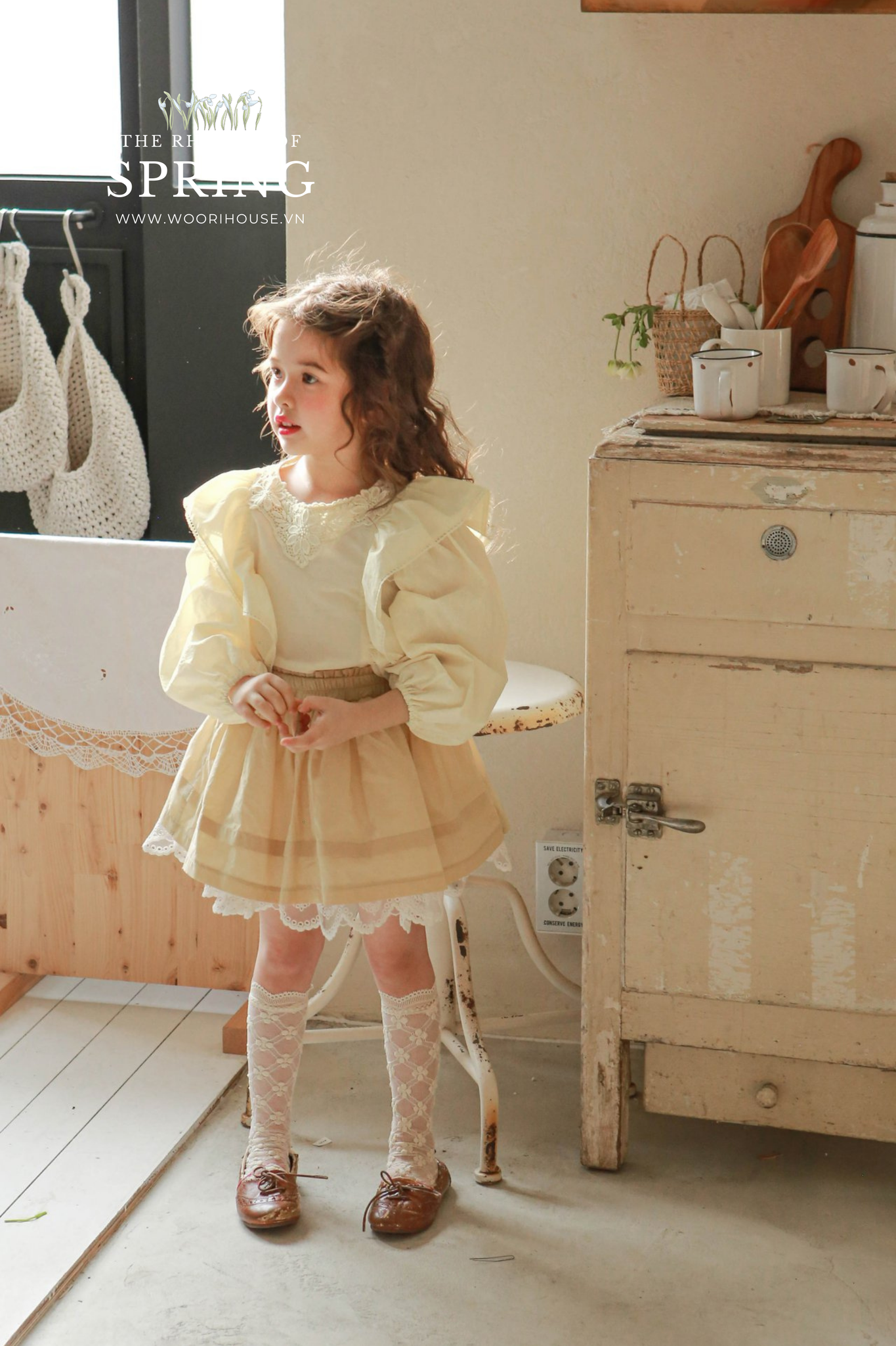 Chân váy cotton Charmant gấu ren