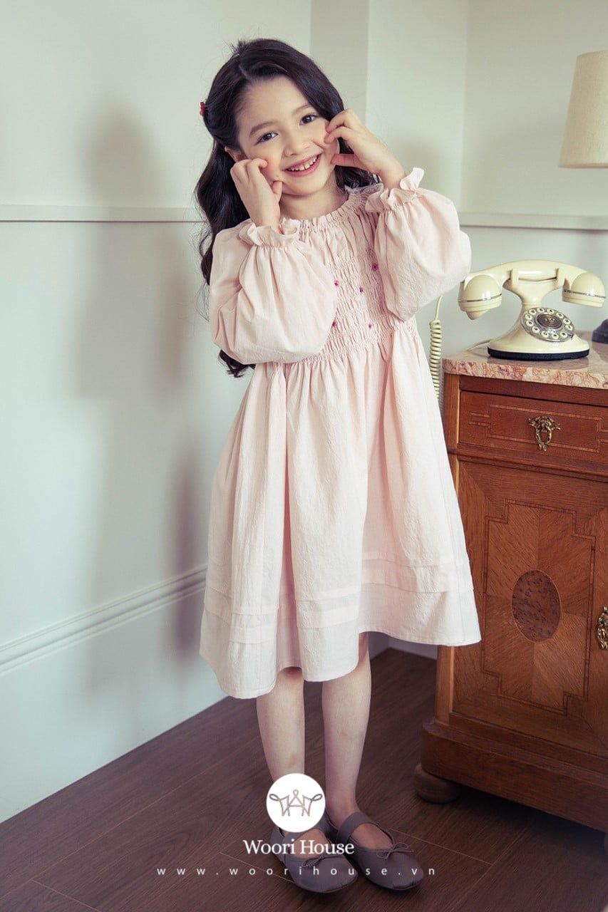 Váy Maika Smoke thêu hoa ngực