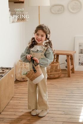 Áo Sandy Blouse cổ ren bèo hoa nhí