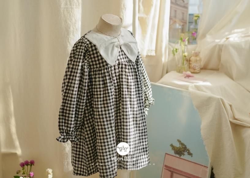 AR - Váy Check Ribbon nơ trắng