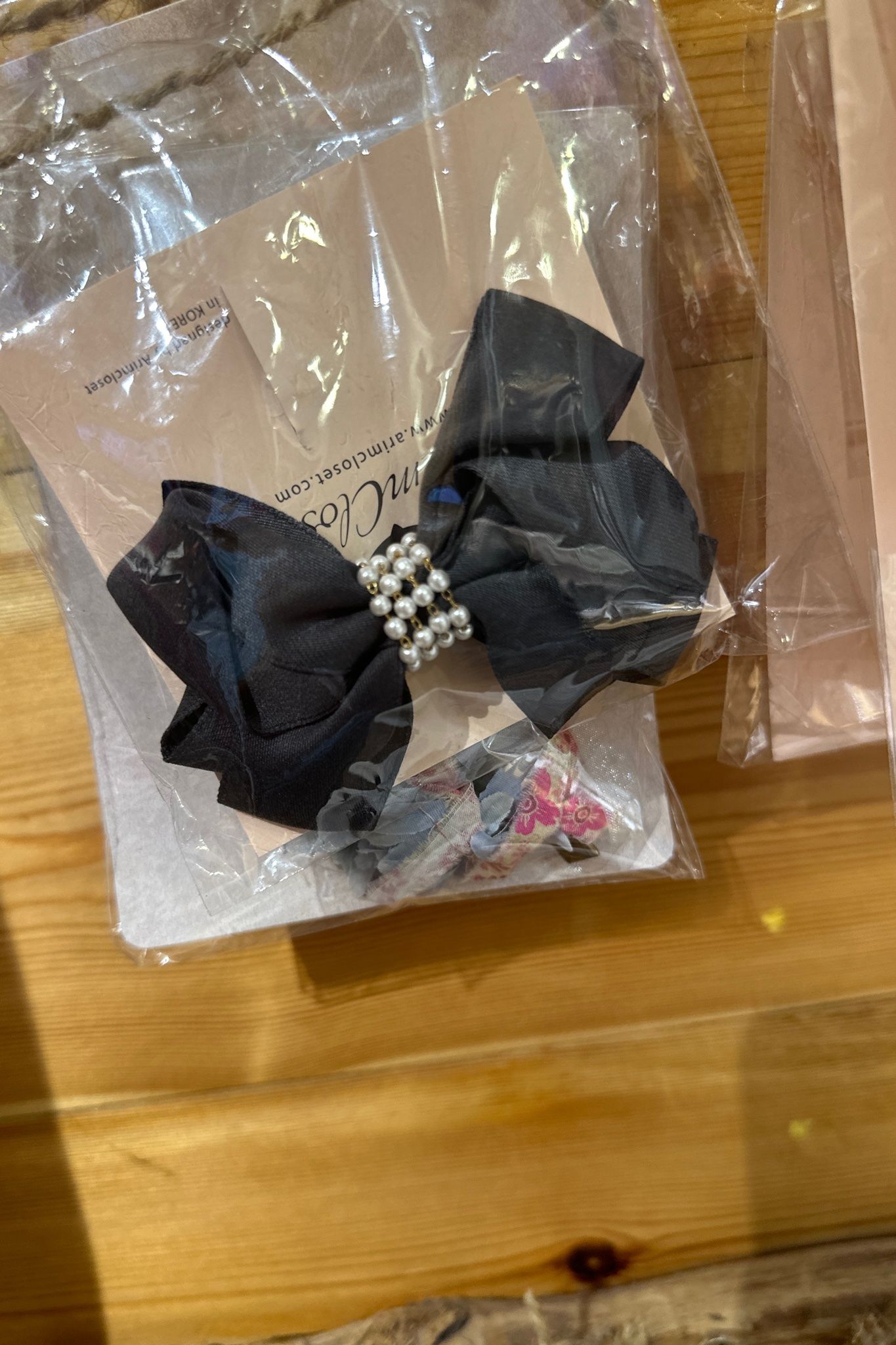 Cặp tóc Grey Pearl Ribbon