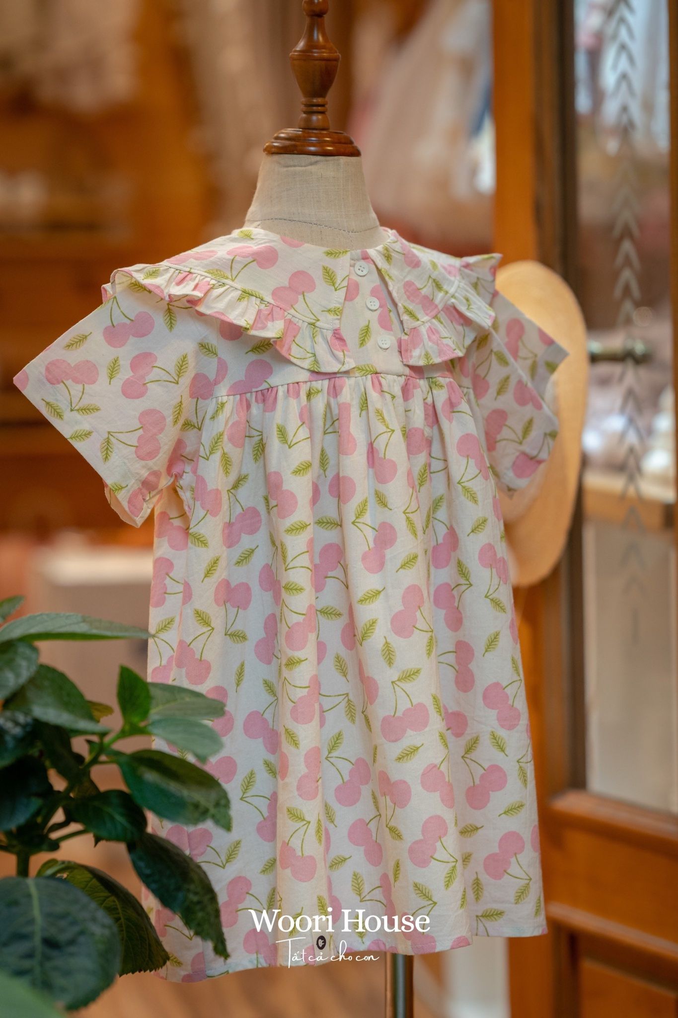 AR Váy Pink Cherry cổ sen