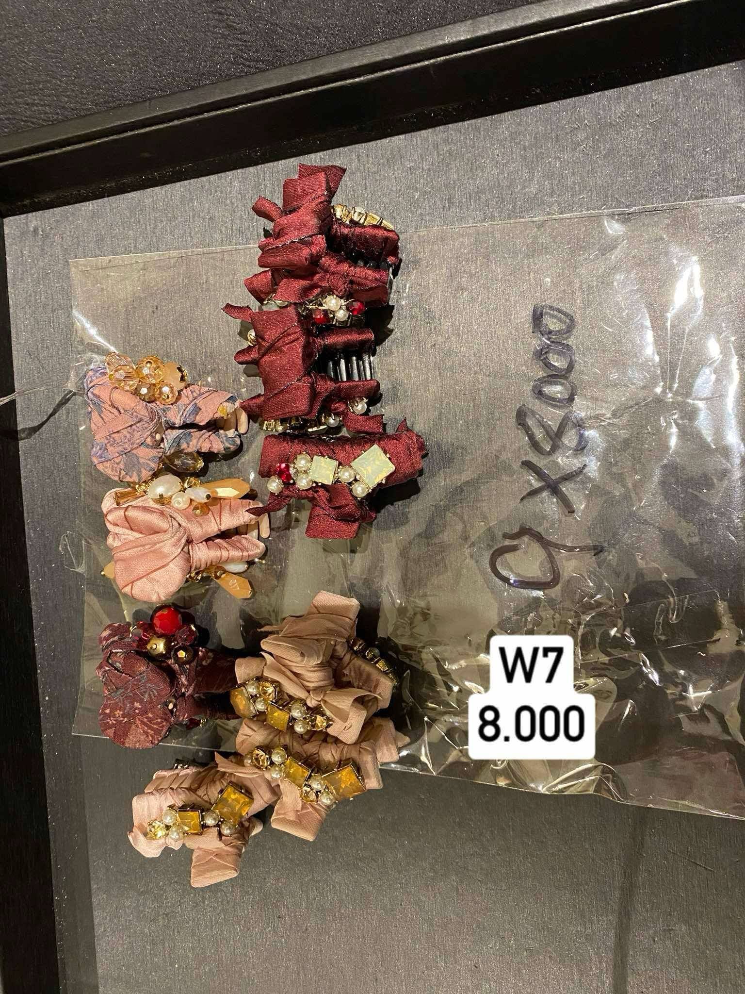 AM- W7 Kẹp càng cua nhỏ đính nơ mix phale